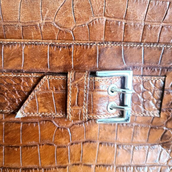 Browns Couture Made in Italy brown leather messenger bag with decorative buckle. - Picture 5 of 10